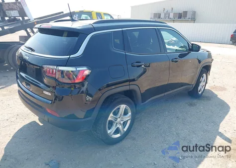 2024 Jeep Compass Latitude 4X4 из США, поврежденный, VIN 3C4NJDBN6RT606180